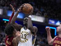 黑白体育-包含西亚卡姆连续七场比赛得分超过突破纪录，篮网挑战极限！的词条