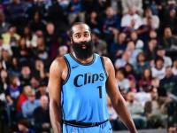 黑白体育-包含哈登新星重要助攻表现突出，快船前途光明！赛场气氛高涨的词条