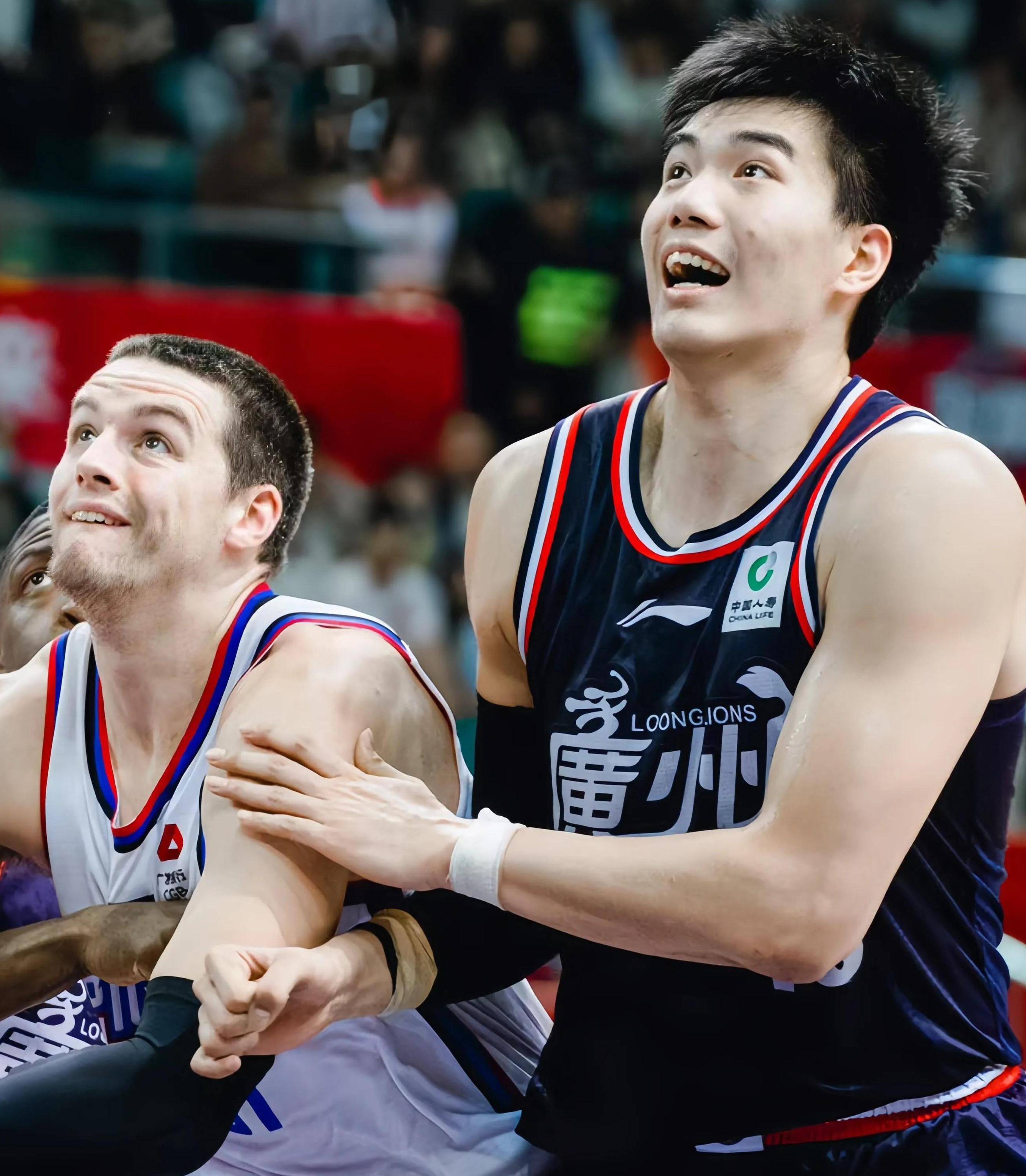 冲刺阶段体能课后,费城76人队长鼓劲备战CBA季后赛,质疑声仍在,心理建设被强调的简单介绍 冲刺阶段体能课后,费城76人队长鼓劲备战CBA季后赛,质疑声仍在,心理建设被强调的简单介绍